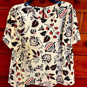 Blouse, XL petite, black & red fun patterns on cream background